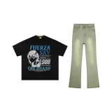 Комплект одежды [Черная футболка + Желтые джинсы с эффектом грязи]