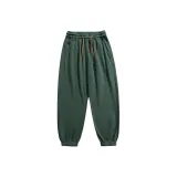 Темно-зеленый