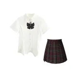 Дикая городская короткая юбка + белая футболка с утяжкой на талии + галстуки-бабочки