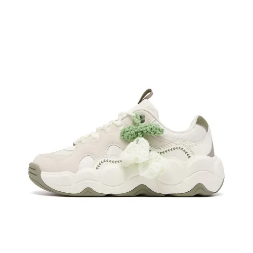 QIAODAN Petal Shoes Толстая подошва Низкий топ Айвори Белый/Чисто белый Женский