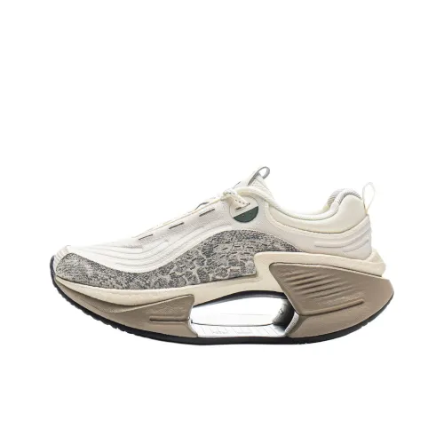 Лайнер Амортизация Легкий Устойчивый к истиранию Низкий Топ Повседневные Беговые кроссовки Женские Бежевый Черный