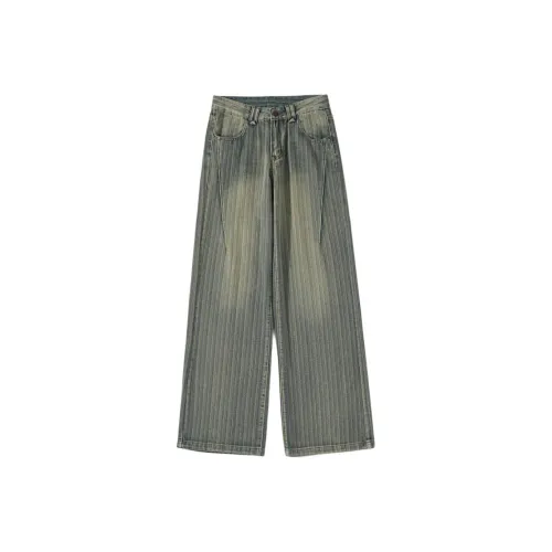 Женские джинсы