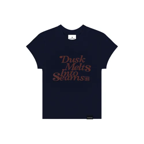 CALLED BACK Стандартная T-рубашка Женская