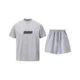 Gray Top + Light Gray Shorts  
Серый топ + светло-серые шорты