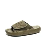 Хаки-зеленый