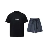 Чёрный топ + синие серые шорты