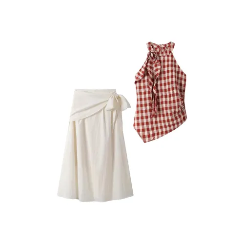 PAIN OR PLEASURE Комплект с юбкой Женские