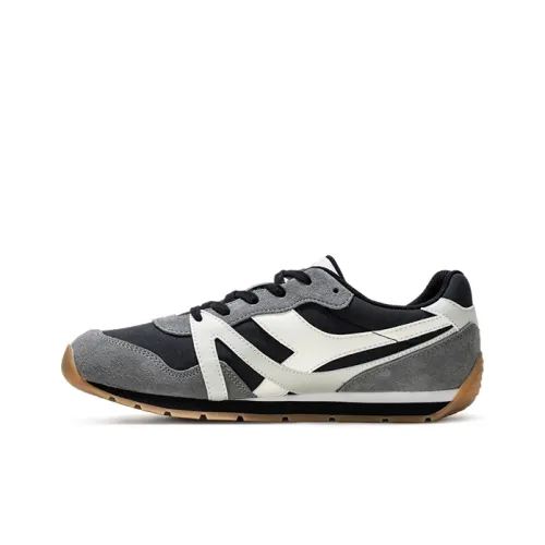 DIADORA Runmover Synth Casual Low Top Серый Белый Унисекс