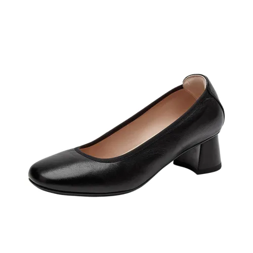 QUICHESHOES Высокие каблуки Черные Женские