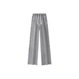 Дымчато-серый