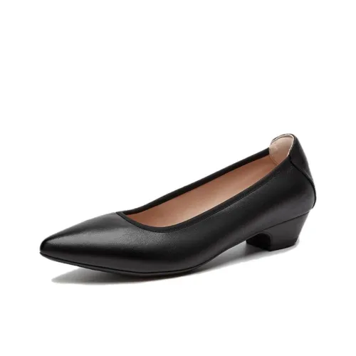 QUICHESHOES Высокие каблуки Черные Женские