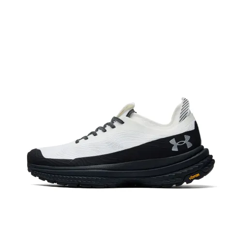 Under Armour Альпинистские и туристические ботинки Low Top Унисекс
