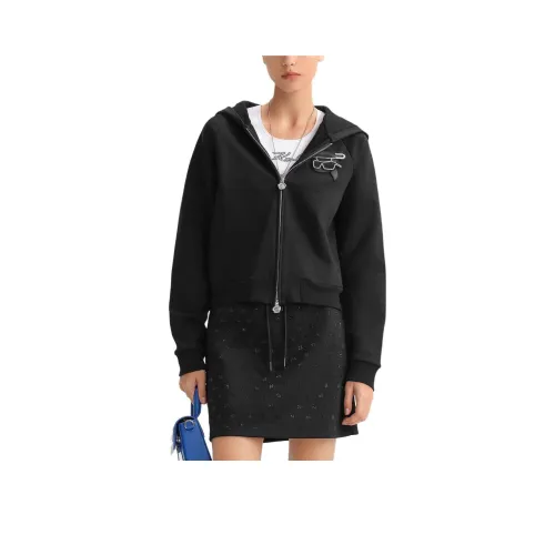 Куртки и пальто женские от KARL LAGERFELD