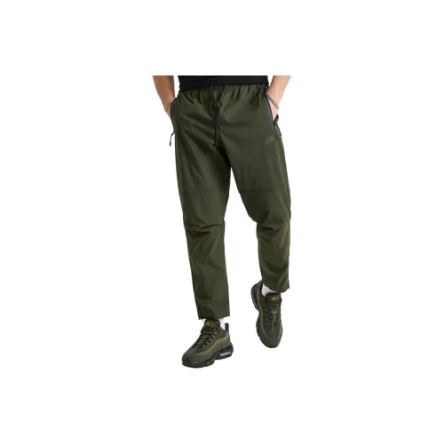 Nike Повседневные брюки Мужские Армейский зеленый