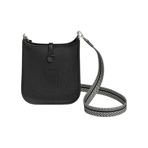 HERMES Evelyne Clemence Телячья кожа Сумка через плечо Сумка на плечо Женская Черная