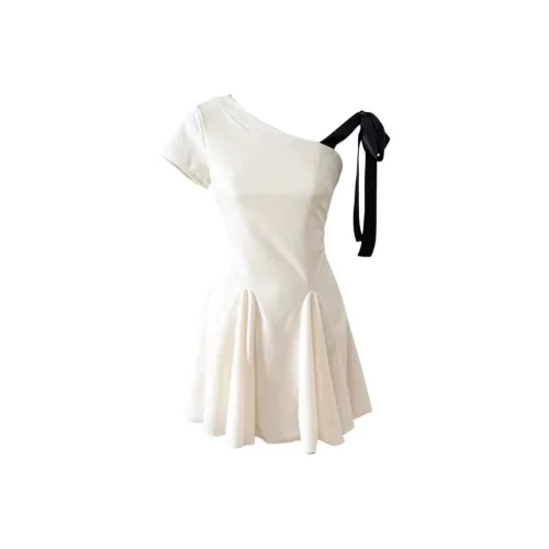 GRAYISMOON Короткое платье с короткими рукавами женское