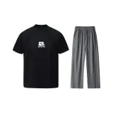 Чёрный топ + Светло-серые штаны