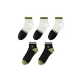 5 пачек (3 белых и 2 черных с вышивкой)