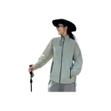 Светло-зеленый