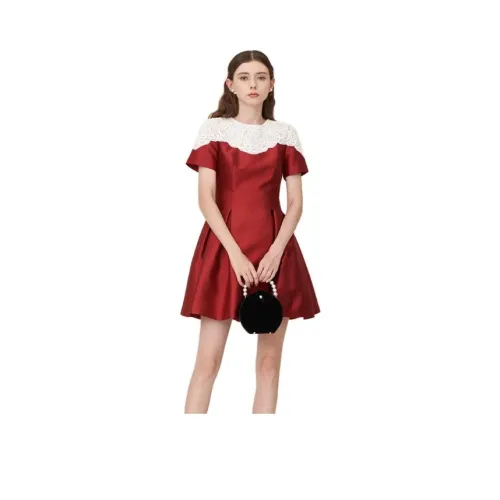 Caroline Женские Платья с Коротким Рукавом