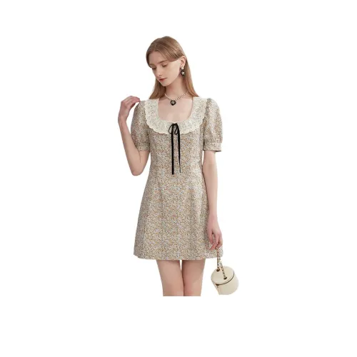 Caroline Короткий рукав Платье Женское Белое Основа Желтый цветочный