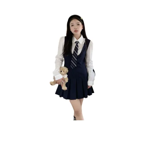 PLANE DRIFT Женские комплекты с юбкой