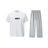 Белый топ + темно-серые штаны