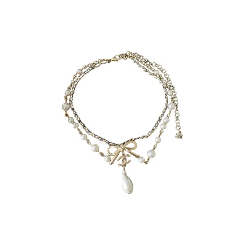 CHANEL Ожерелья Женские