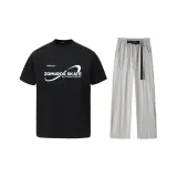 Чёрный топ + Светло-серые штаны