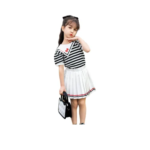 Детский комплект Disney с юбкой 3-7 лет белый