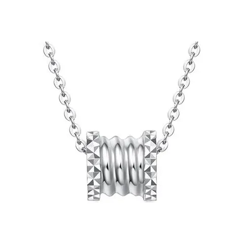 CHOW TAI FOOK Платиновые ожерелья Женские