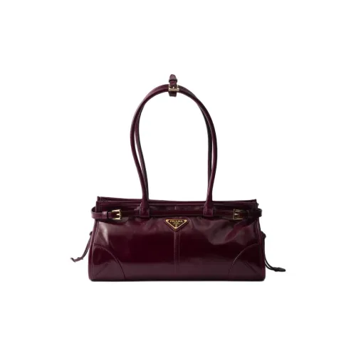 PRADA Женские клатчи