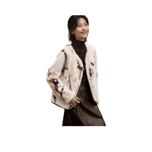 XWI Мех Женский Экрю с Черным Цветком