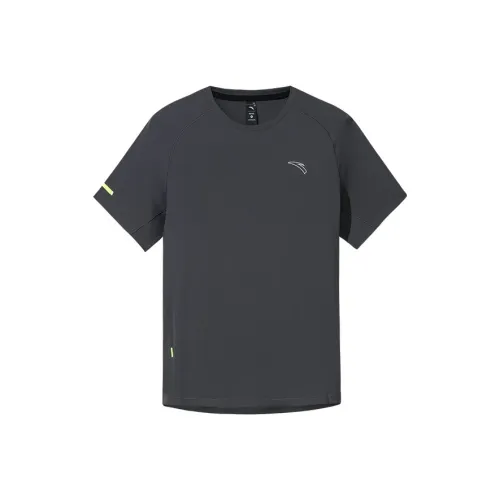Anta RUNNING Collection Серый замок Мужская футболка с коротким рукавом