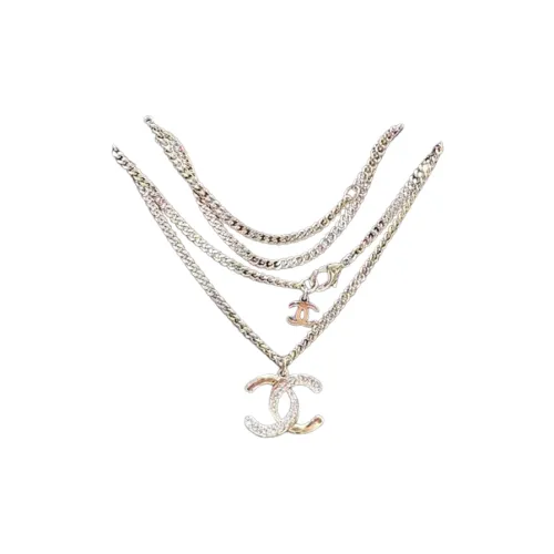 CHANEL Ожерелья Женские
