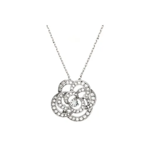 CHANEL Колье Fil De Camélia Модель Маленького Размера, Белое Золото 18 Карат, Бриллианты