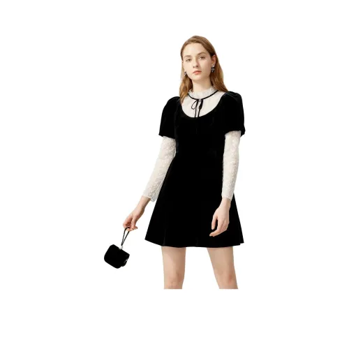 Caroline Черное Женское Длинное Платье с Рукавами