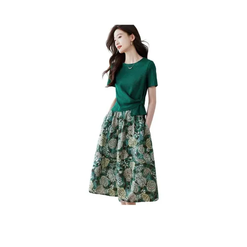 Still quiet Женские комплекты с юбкой