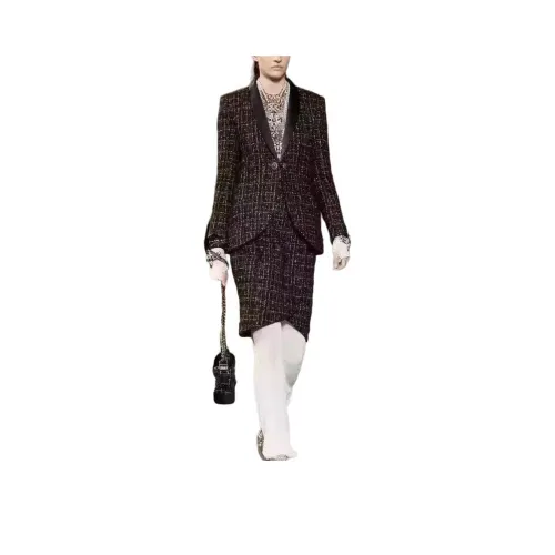 CHANEL 19A Куртки и Пальто Женские