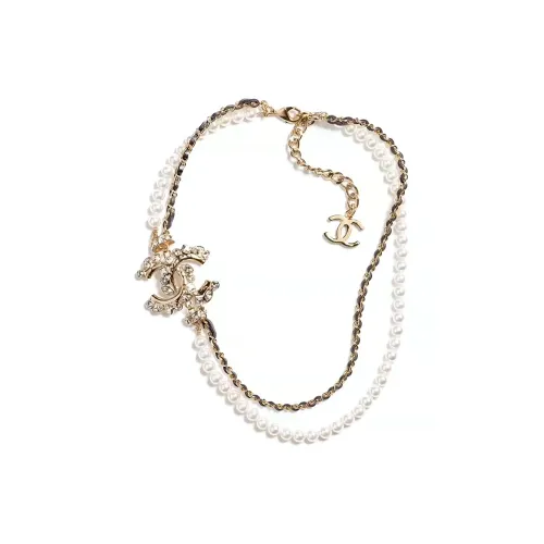 CHANEL Ожерелья Золотые Женские