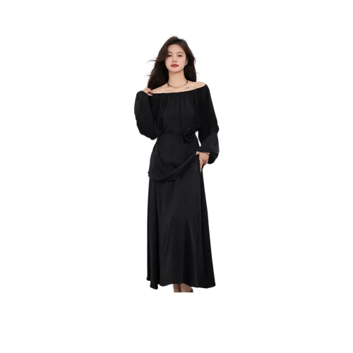 CARBAMMI Черный Женские Комплекты с юбкой