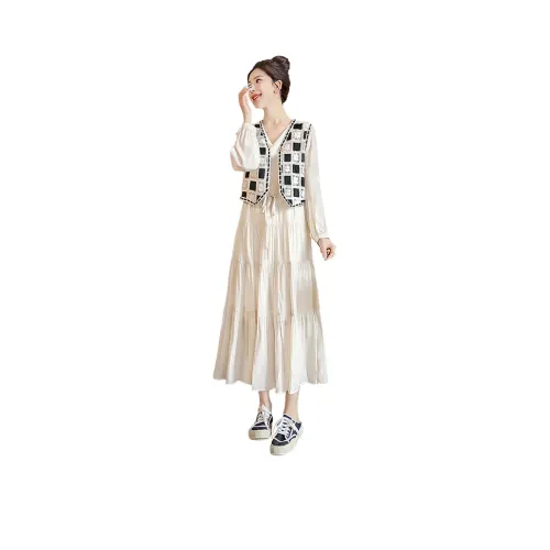 Cypress House Комплект с юбкой Женские Черный Бежевый Клетка + Бежевый