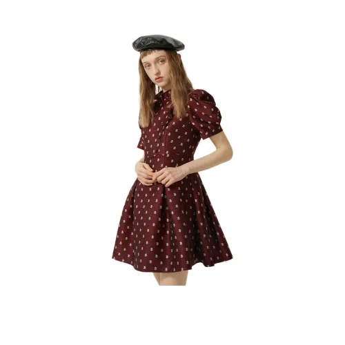 AIVEI Короткое платье с короткими рукавами женское красное