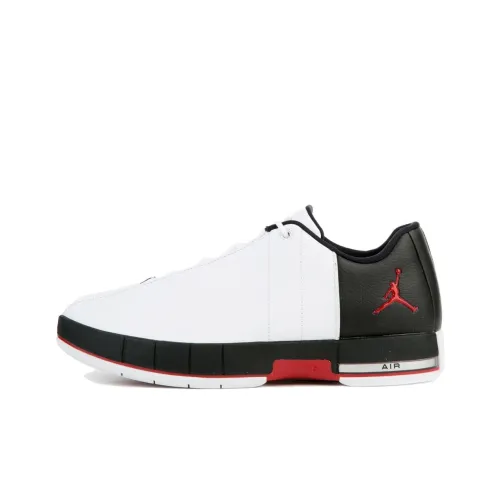 Джордан Team Elite 2 Устойчивые к истиранию Низкие Кроссовки для тренировок Мужские Белый Черный