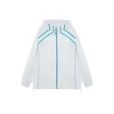 Светлый гороховый зеленый.