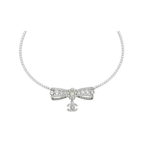 CHANEL Металлические ожерелья Женские