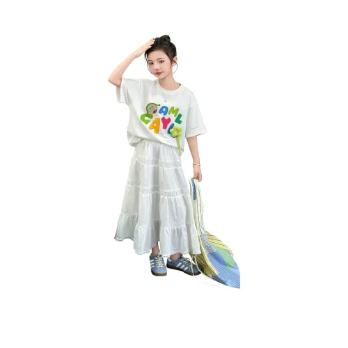 Детский комплект Because No с юбкой белый