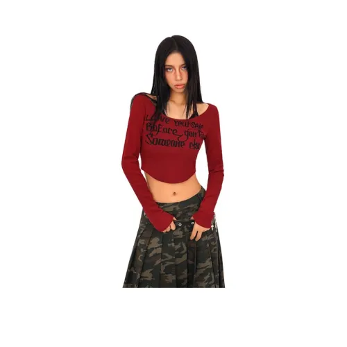 Nico Molly Red Women's T-Shirts Nico Molly Красные Женские Футболки