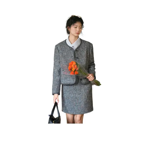 NICE PEOPLE Комплект с юбкой Женские Черный Белый And Разноцветные точки