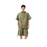 Комплекты одежды зеленого цвета.